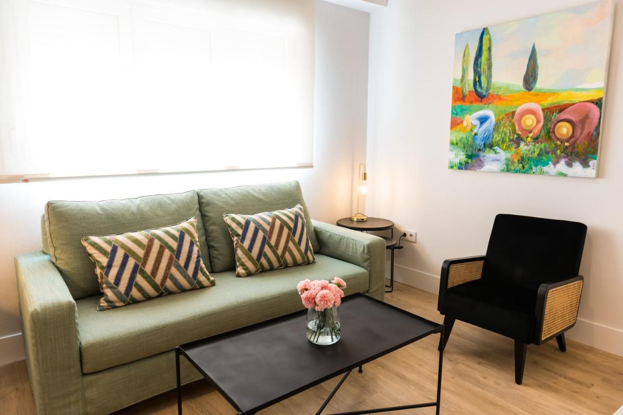 Treetriana Appartement Sevilla Buitenkant foto